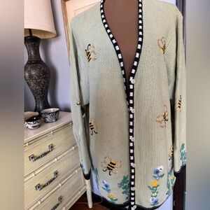 Vintage Quacker Factory Women’s Light Green Bee-Embroidered Cardigan Sweater
